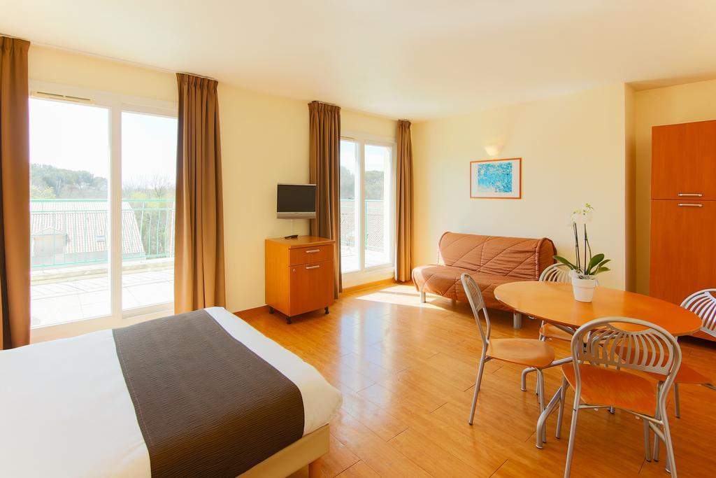 Inter-Hotel Sea Side Park Villeneuve-Loubet Exterior photo